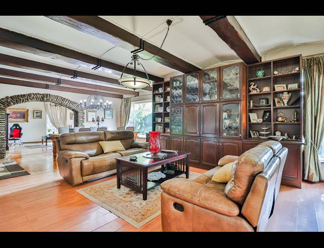 5 BEDROOM HOUSE FOR SALE IN LINKSFIELD